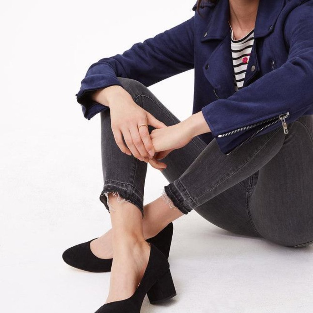 Loft Petite Unpicked Skinny Jeans in Grey
